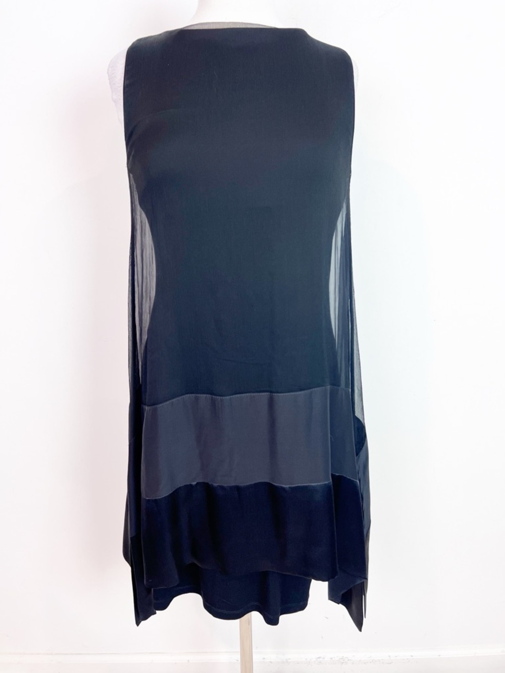 ANALILI BLACK SLEEVELESS COCKTAIL PARTY DRESS SILKY HEM WOMENS SZ MEDIUM